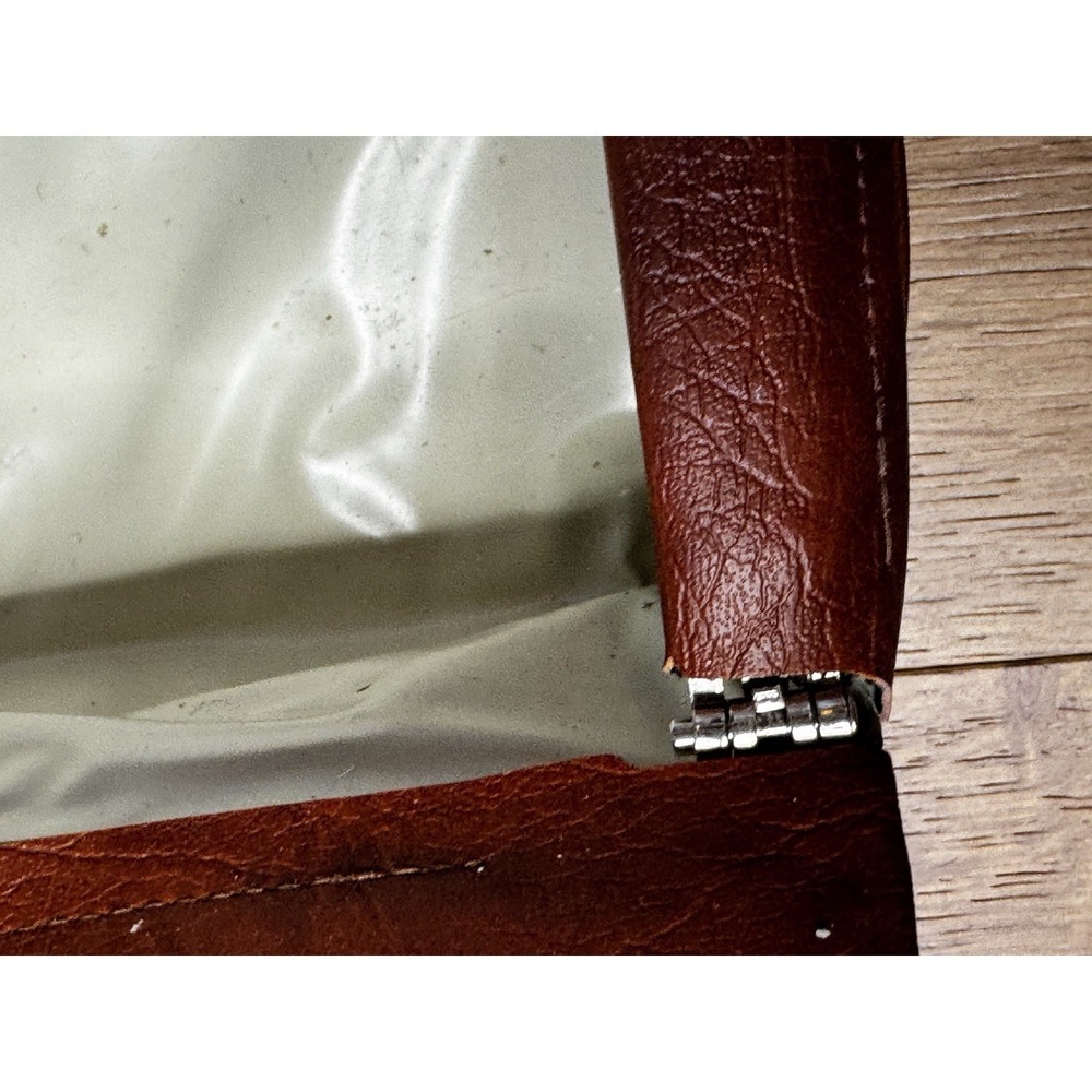 Vintage Flip Top Valet Kit by St Thomas 1970's - Picture 12 of 16